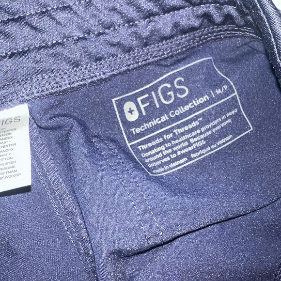 Figs Navy Blue Women's Scrub Set - Picture 3 of 3